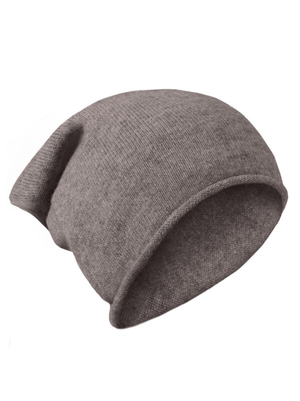 czapka z rolowanym brzegiem w kolorze ciemny taupe