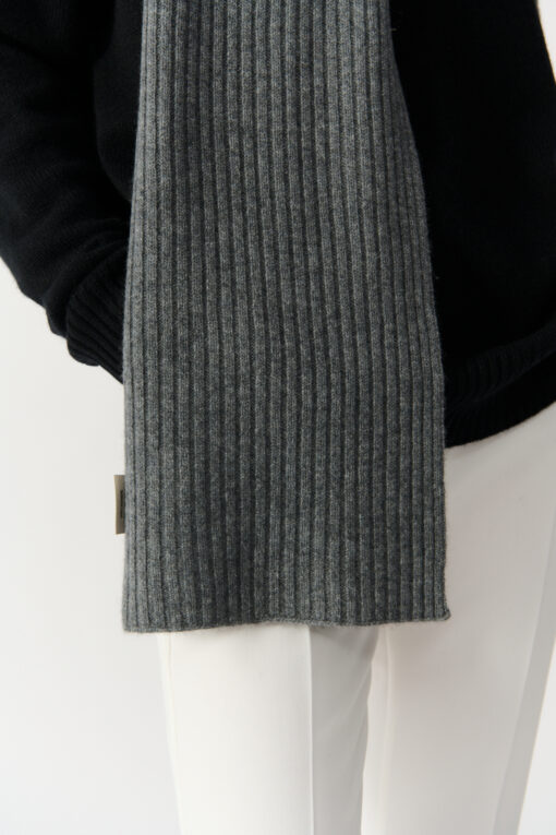 cashmere knitted unisex scarf In dark grey