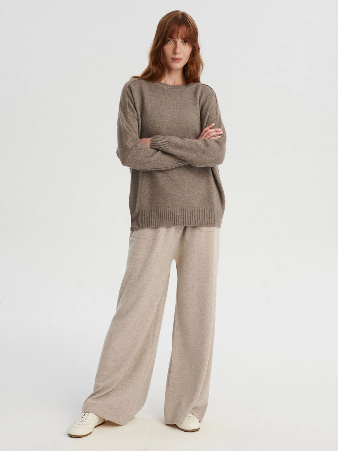 <span class="title-first-word">FIGO</span> kaszmirowy sweter raglan mokka - obrazek 2