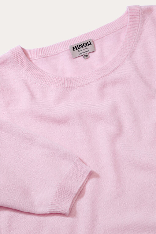 kaszmirowy sweter z krótkim rękawem w kolorze chłodnego różu