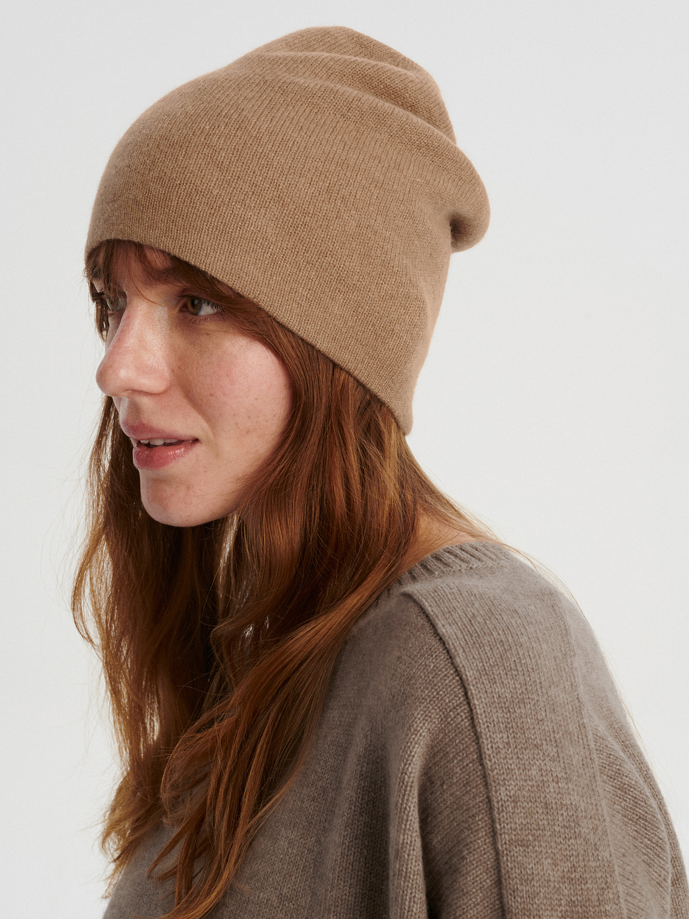 kaszmirowa czapka dwuwarstowowa camel