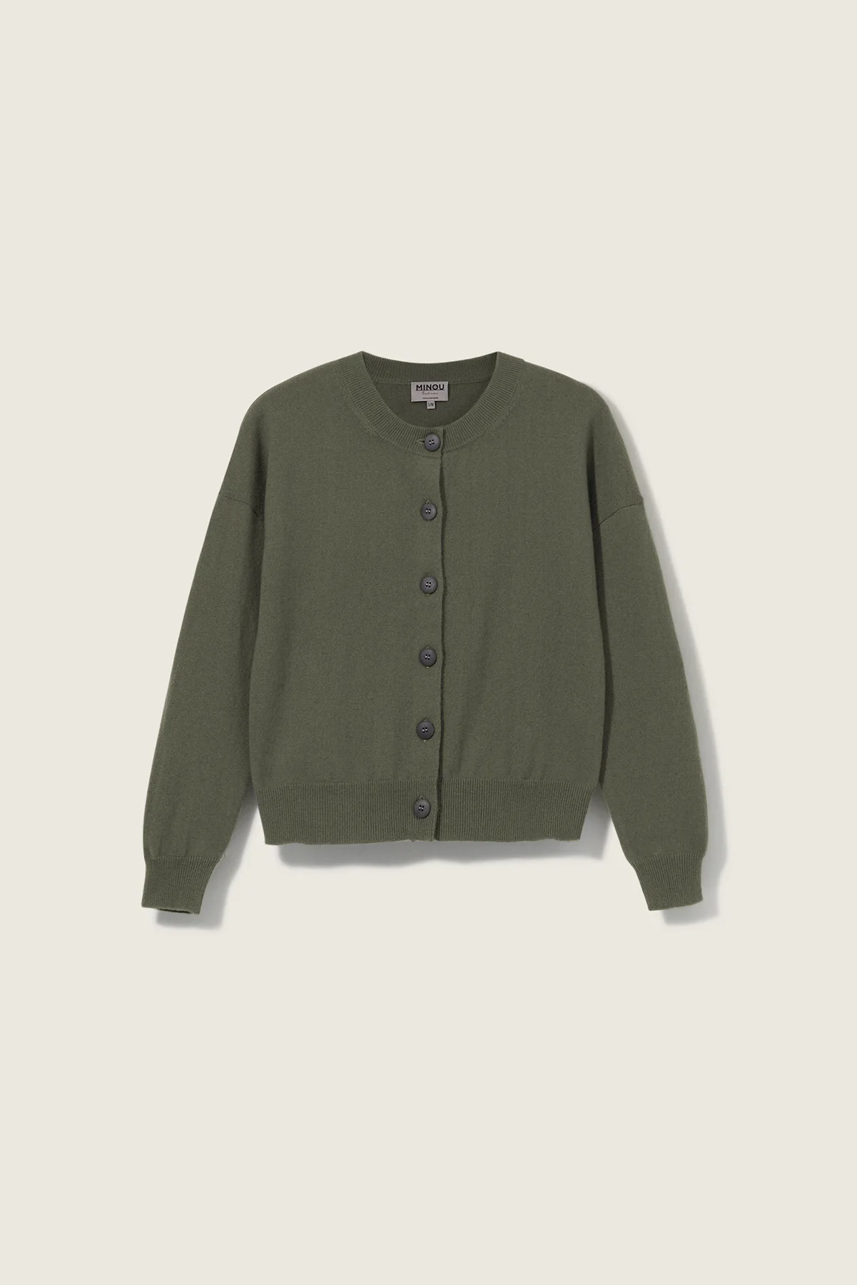 kaszmirowy krótki kardigan w kolorze oliwkowym