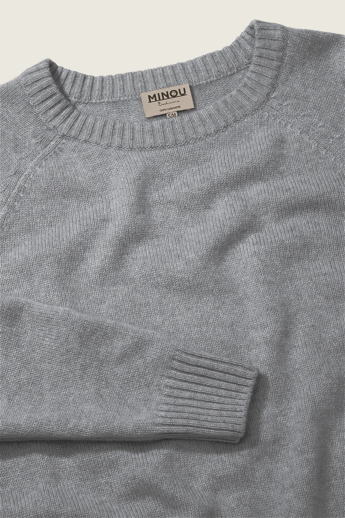 kaszmirowy raglan krotki jasnoszary