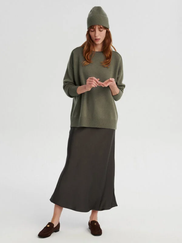 kaszmirowy raglan oliwka
