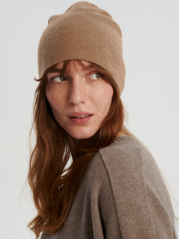 kaszmirowa czapka dwuwarstowowa camel