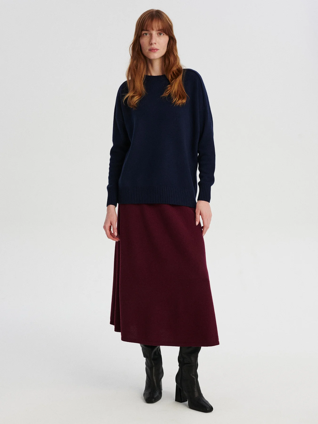 kaszmirowa spódnica w kolorze burgundu bordo