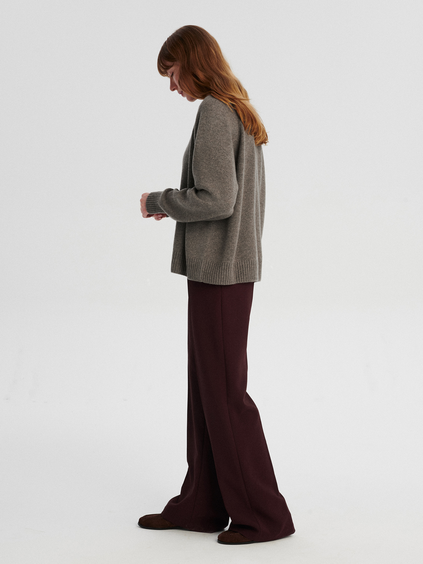 <span class="title-first-word">FIKA</span> kaszmirowy sweter raglan taupe - obrazek 4