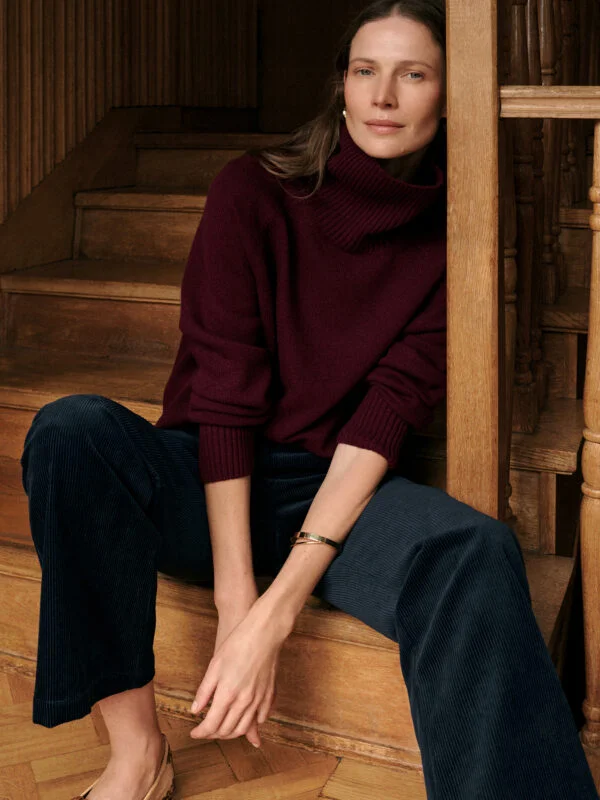 kaszmirowy golf w kolorze burgundu bordo