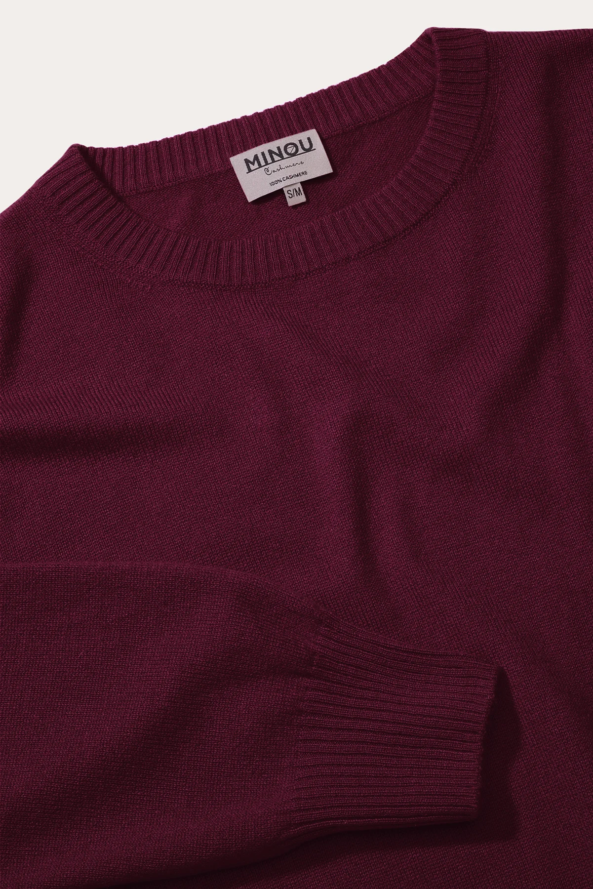 kaszmirowy sweter z okrągłym dekoltem w kolorze burgundowym