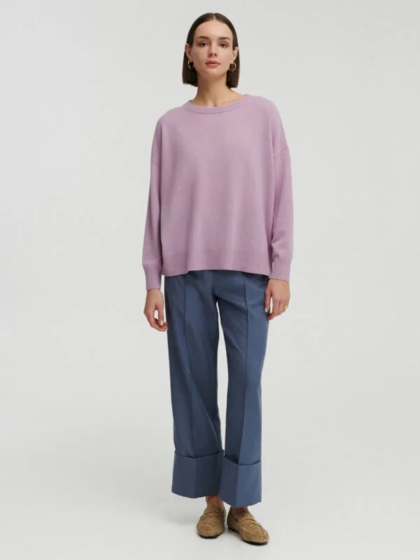 kaszmirowy sweter z okrągłym dekoltem, długim rękawem w kolorze lila